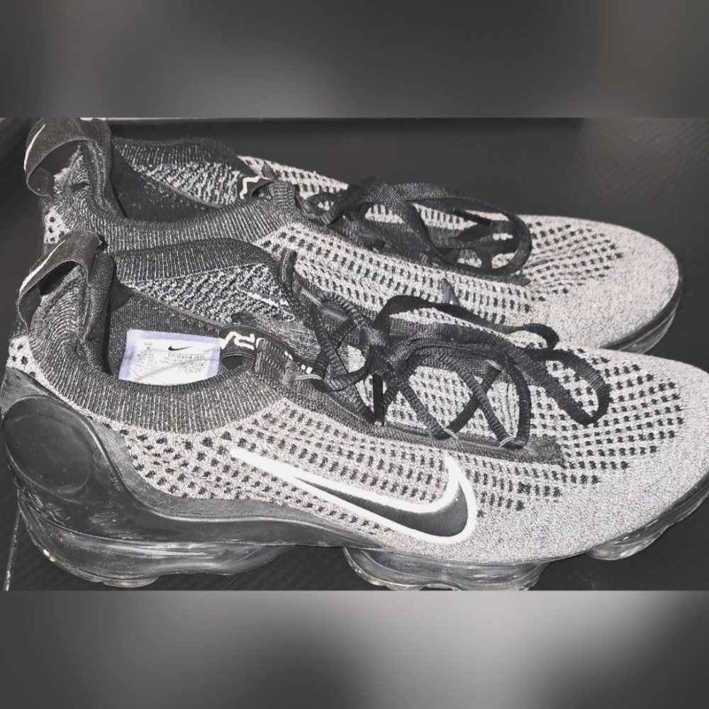 2021 Nike Air VaporMax Black Anthracite Mens Size 8 Athletic Shoes Sneakers